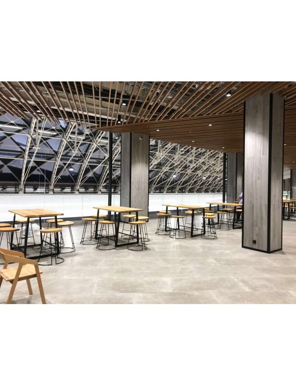 Food Hall  у ТРЦ "LAVINA Mall"